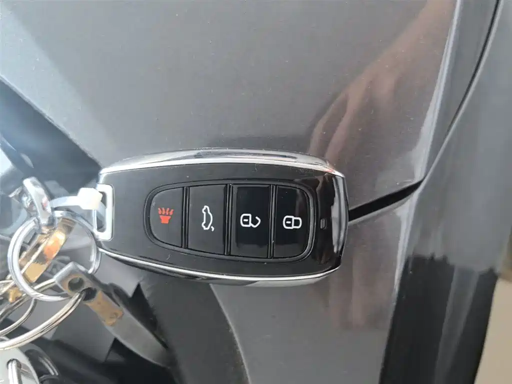 Haval M6 2023 PLUS 1.5T DCT Elite Smart Connect фото 9