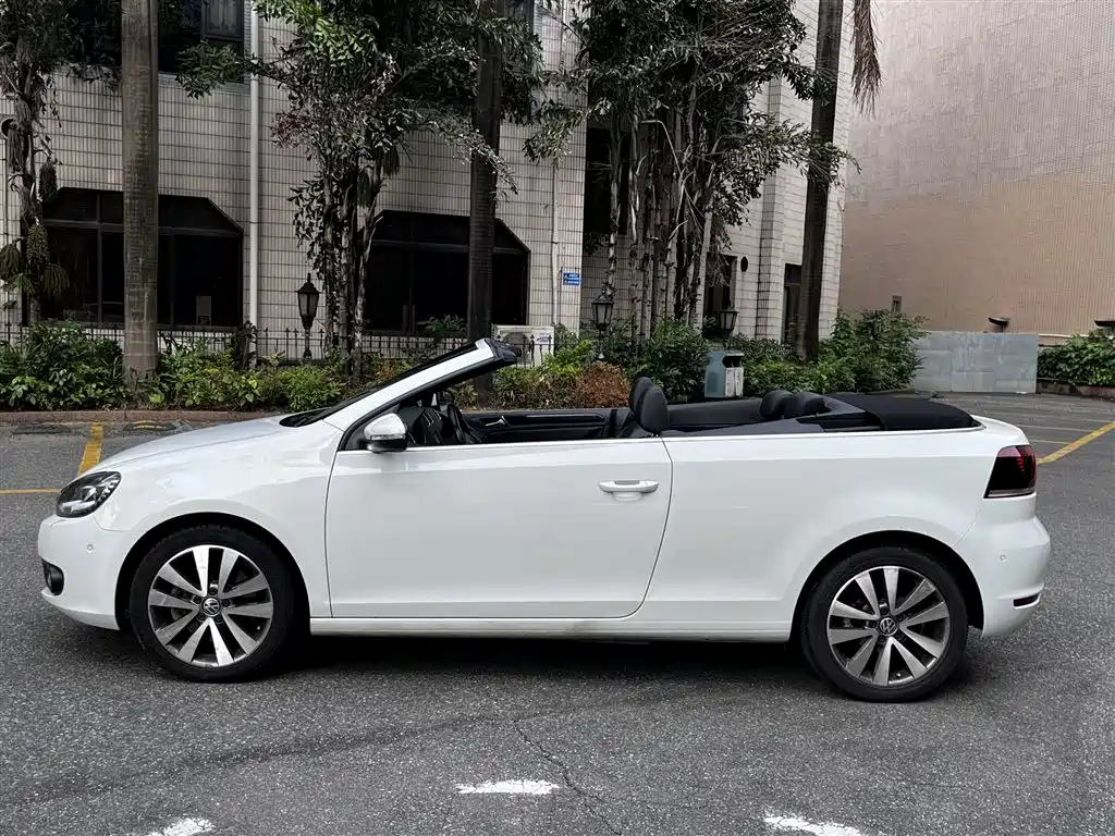 Volkswagen Golf (Import) 2014 2012 1.4TSI Luxury Convertible Edition