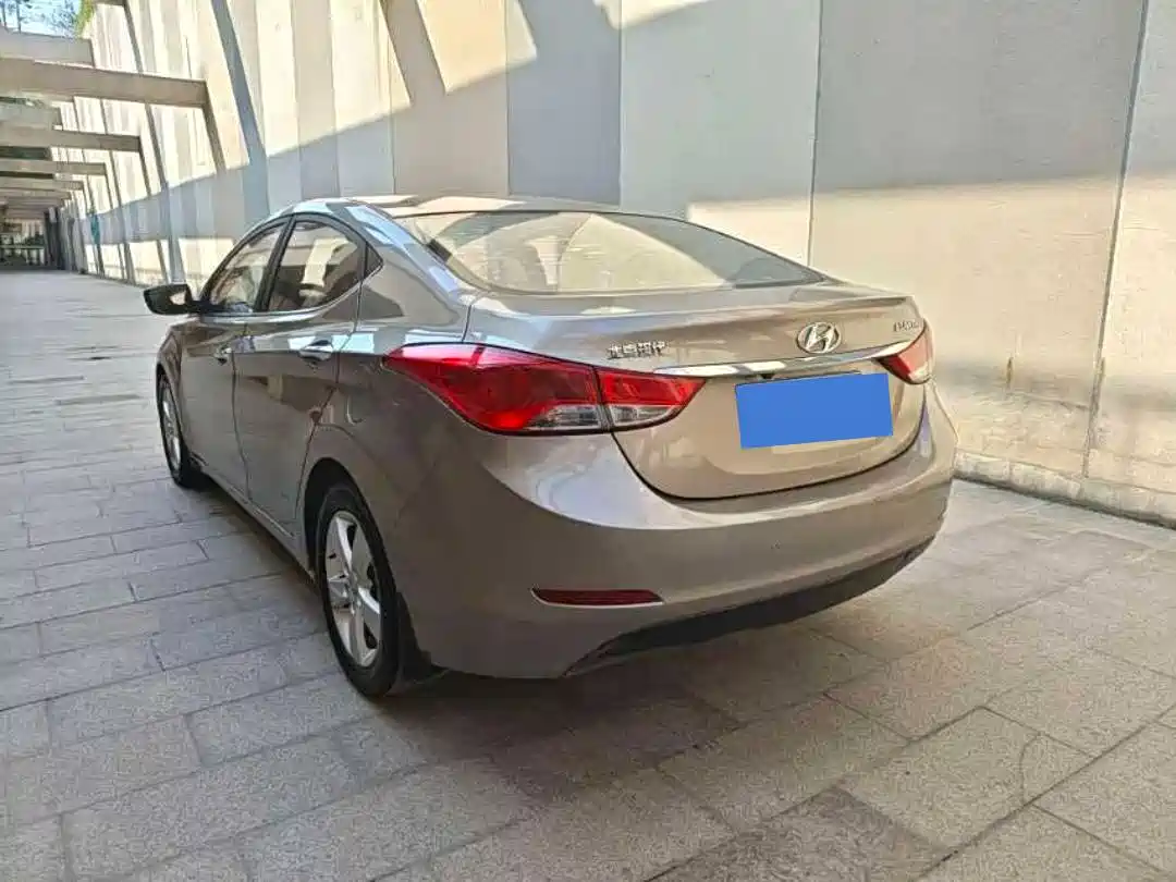 Hyundai Langdong 2012 1.6L Automatic Fashion фото 5