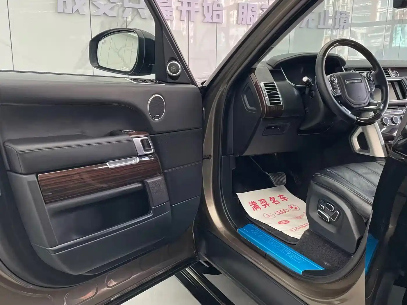 Land Rover Range Rover 2014 3.0 SC V6 Vogue фото 9