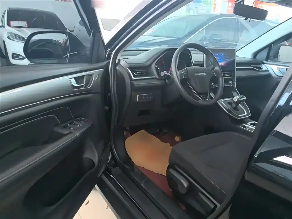 Haval M6 2023 PLUS 1.5T DCT Elite Smart Connect фото 16