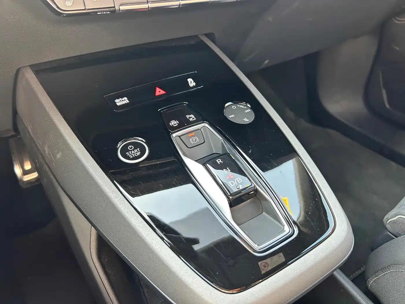 Audi Q5 e-tron 2024 2023 40 e-tron Shining Edition Mecha Package