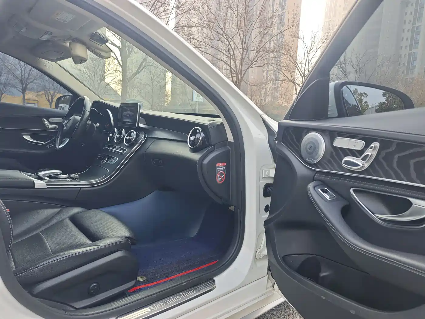 Mercedes-Benz C-Class 2017 C 200 L Sport фото 18
