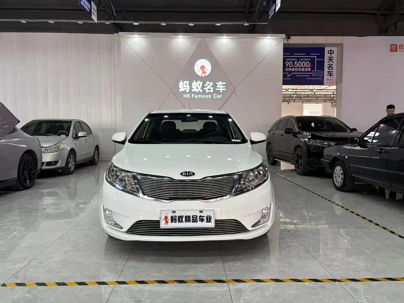 Kia K2 2012 Sedan 1.4L AT GLS Commemorative Edition фото 2