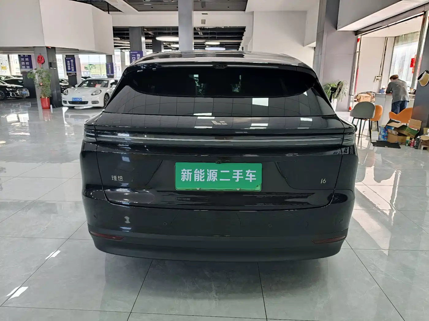Li Auto i6 2026 2025 4WD Base Model
