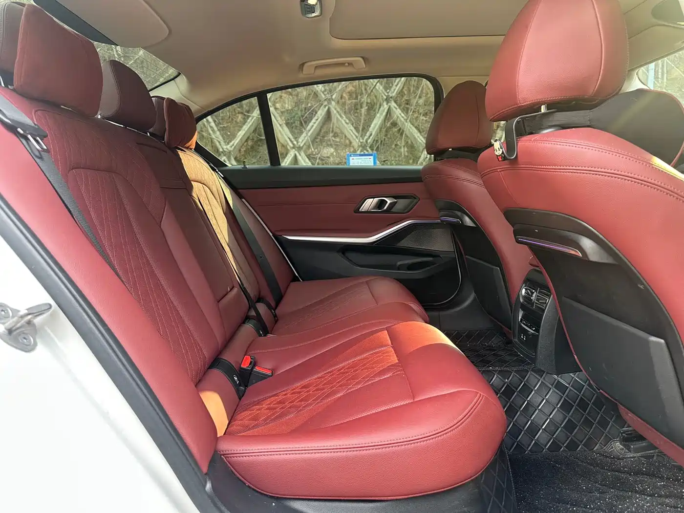 BMW 3 Series 2022 325Li M Sport Package фото 10
