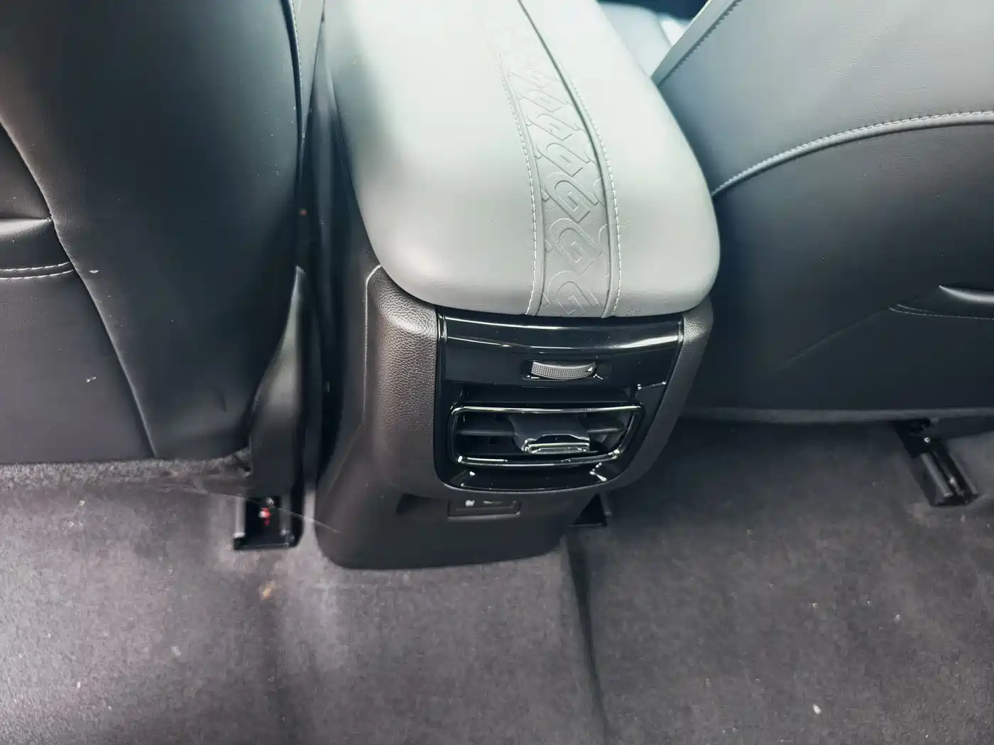 GAC Trumpchi Trumpchi Emkoo 2023 400T Auto R MAX фото 6