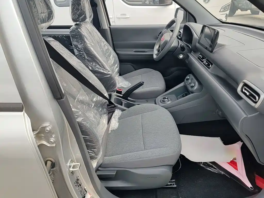 Фото 25 - Wuling Motors Wuling Hongguang New Energy