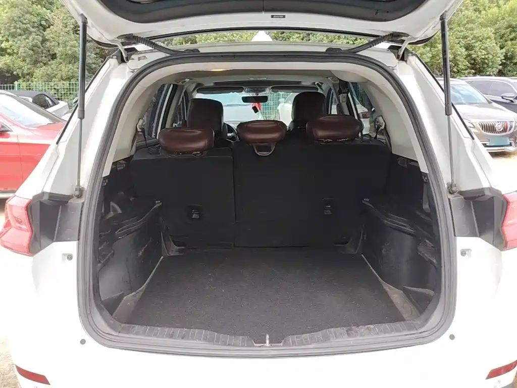 Фото 10 - Haval M6