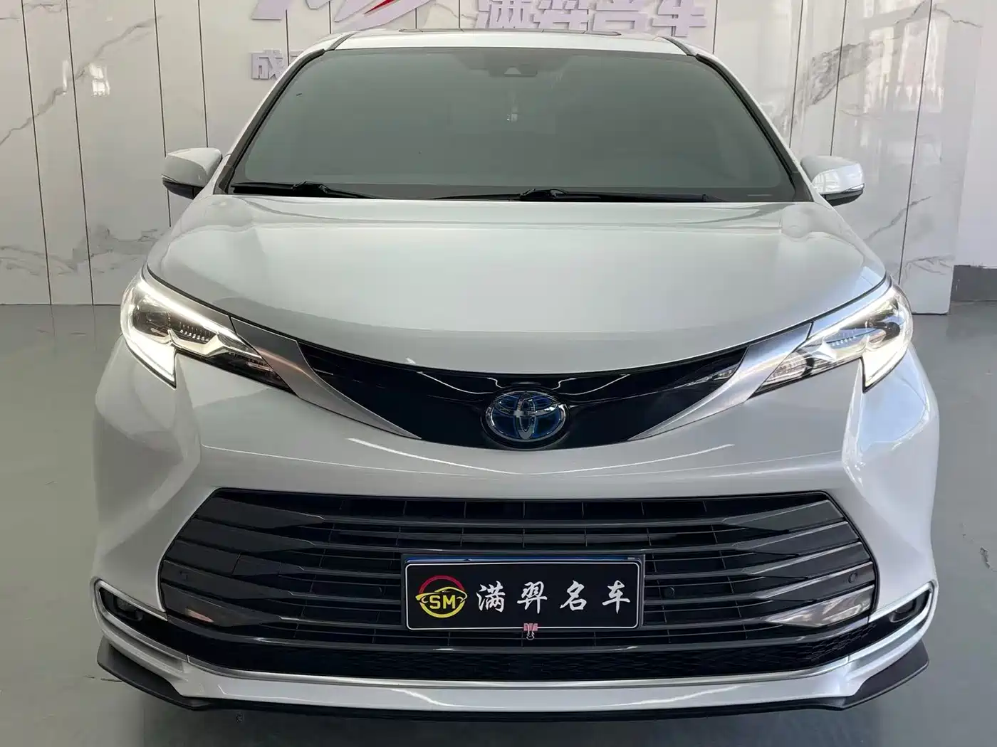 Toyota Sienna 2021 2.5L Hybrid Premium Edition