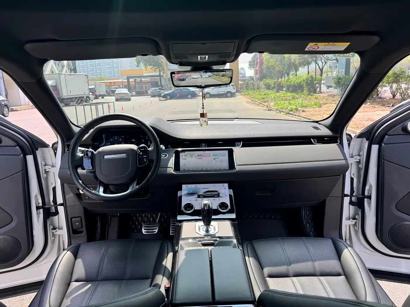 Land Rover Range Rover Evoque 2020 249PS R-DYNAMIC SE Sport Tech Edition фото 7