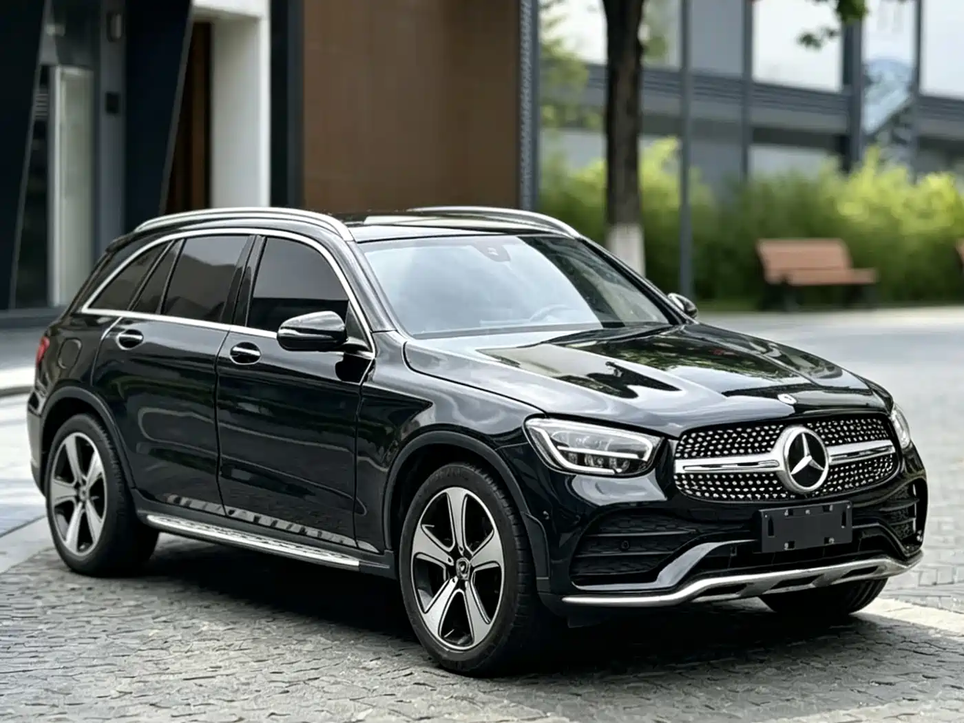 Mercedes-Benz GLC 2022 Facelift GLC 300 L 4MATIC Dynamic Collector's Edition фото 3
