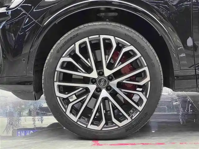Audi SQ7, фото 4