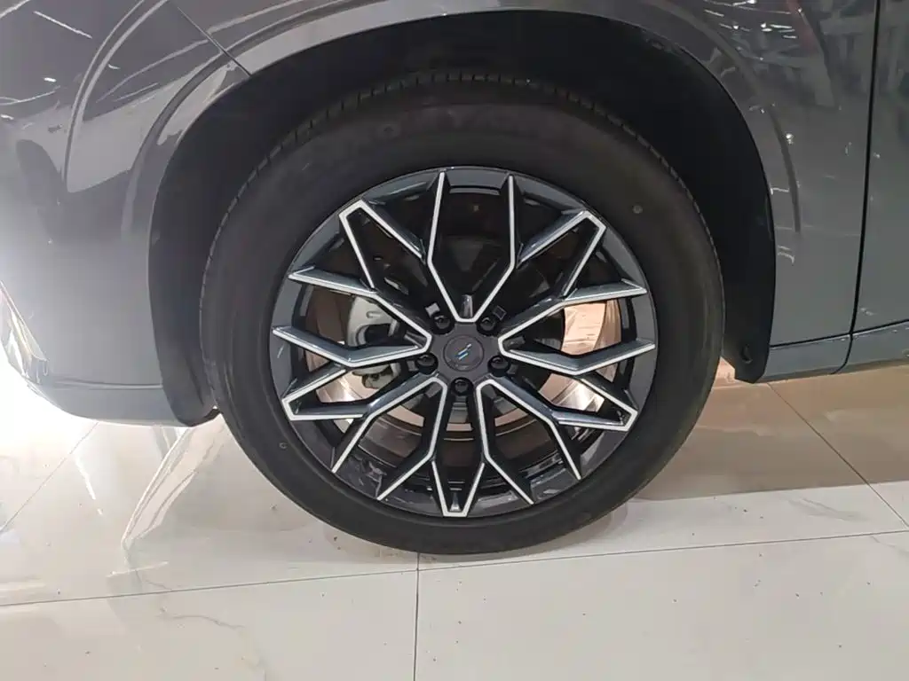 Changan Oshan Z6 2024 2023 Blue Whale 1.5T DCT Smart Cool Edition