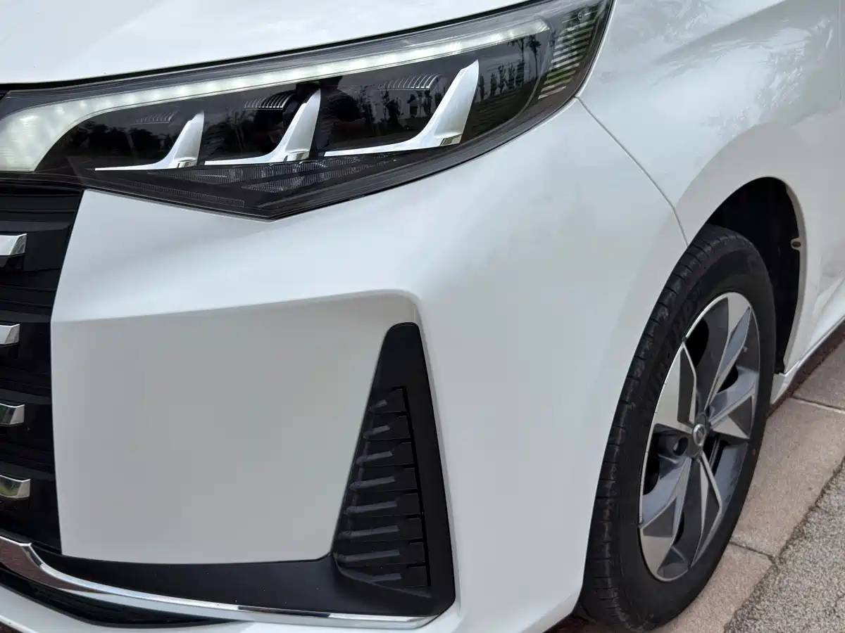 GAC Trumpchi Trumpchi M6 2023 PRO 270T DCT Luxury Edition фото 22