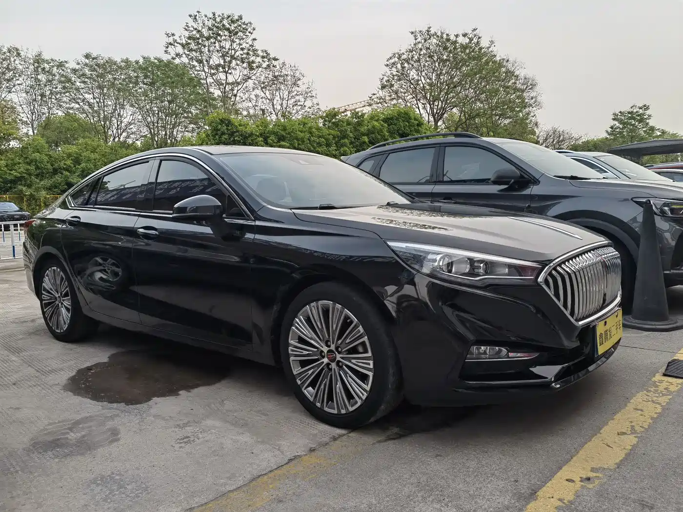 Hongqi H5 2022 Classic 1.8T Auto Smart Connect Flagship Enjoyment Edition фото 3