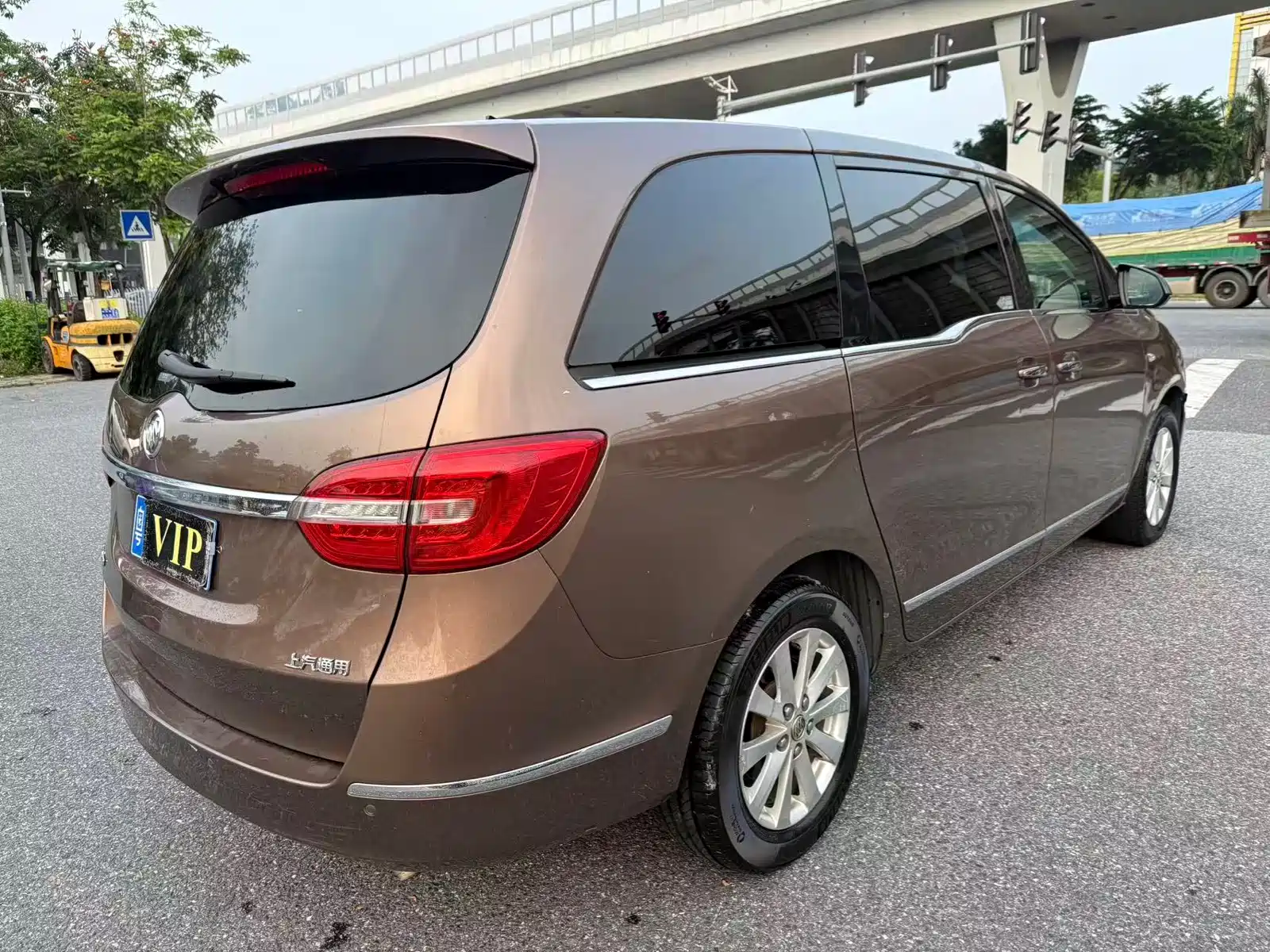 Фото 5 - Buick GL8