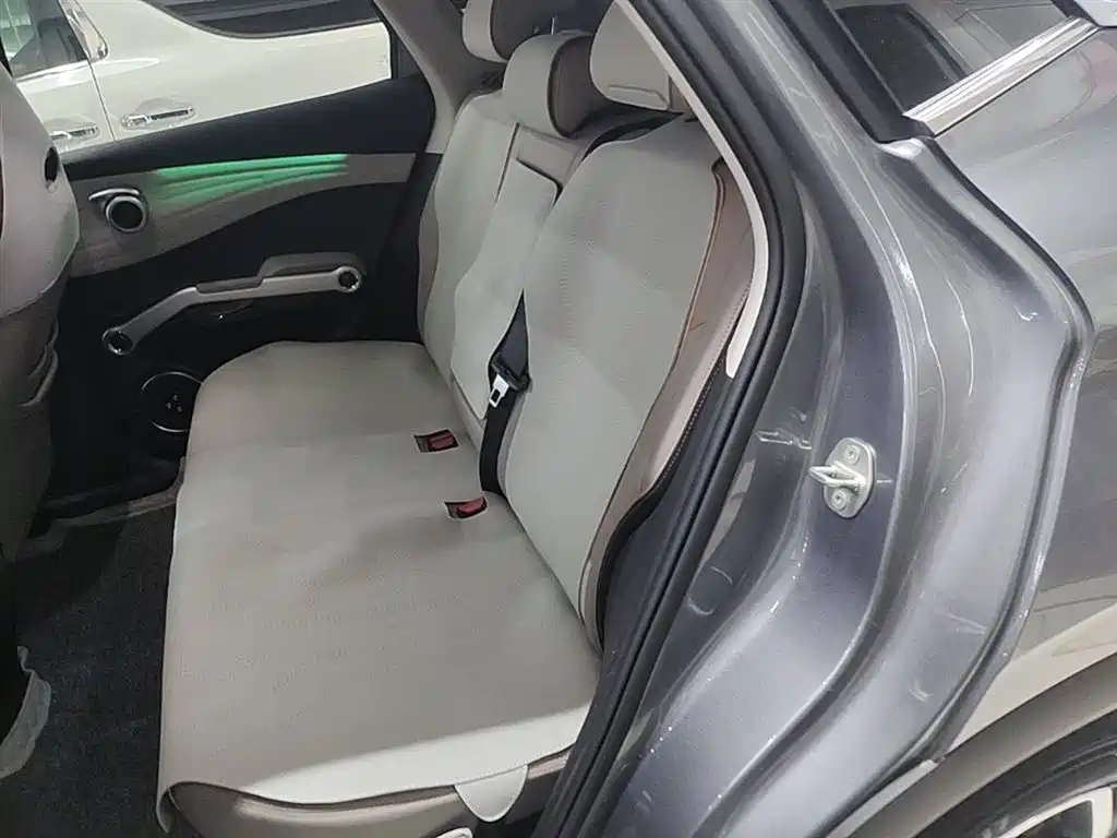 BYD Yuan PLUS 2024 Glory Edition 510KM Leading фото 17
