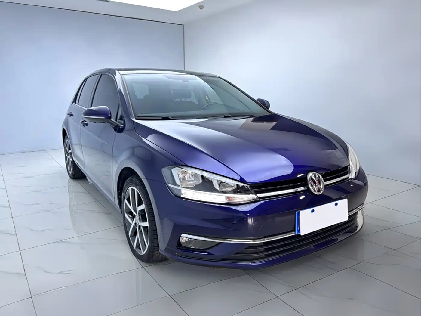 Volkswagen Golf 2020 Beloved Edition 280TSI DSG Comfort фото 3