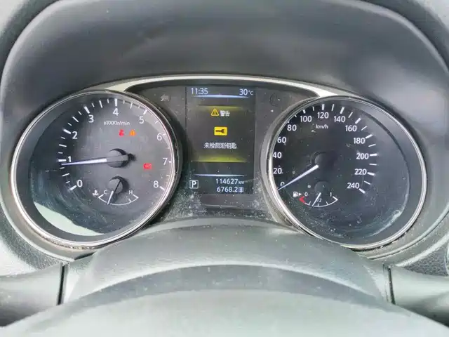 Nissan X-Trail 2015 2.0L CVT Comfort MAX 2WD — фото 4