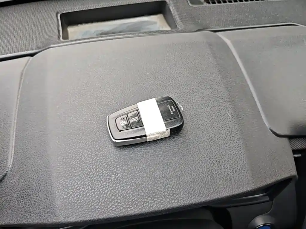 Фото 9 - Toyota Avalon