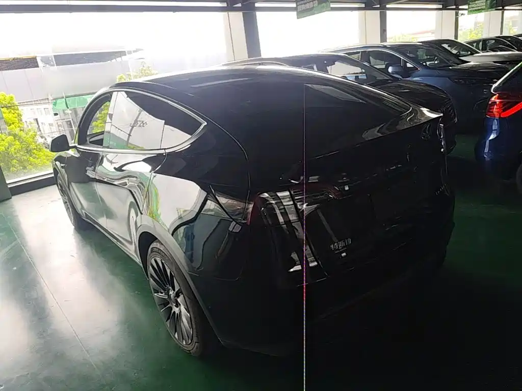 Фото 5 - Tesla Model Y