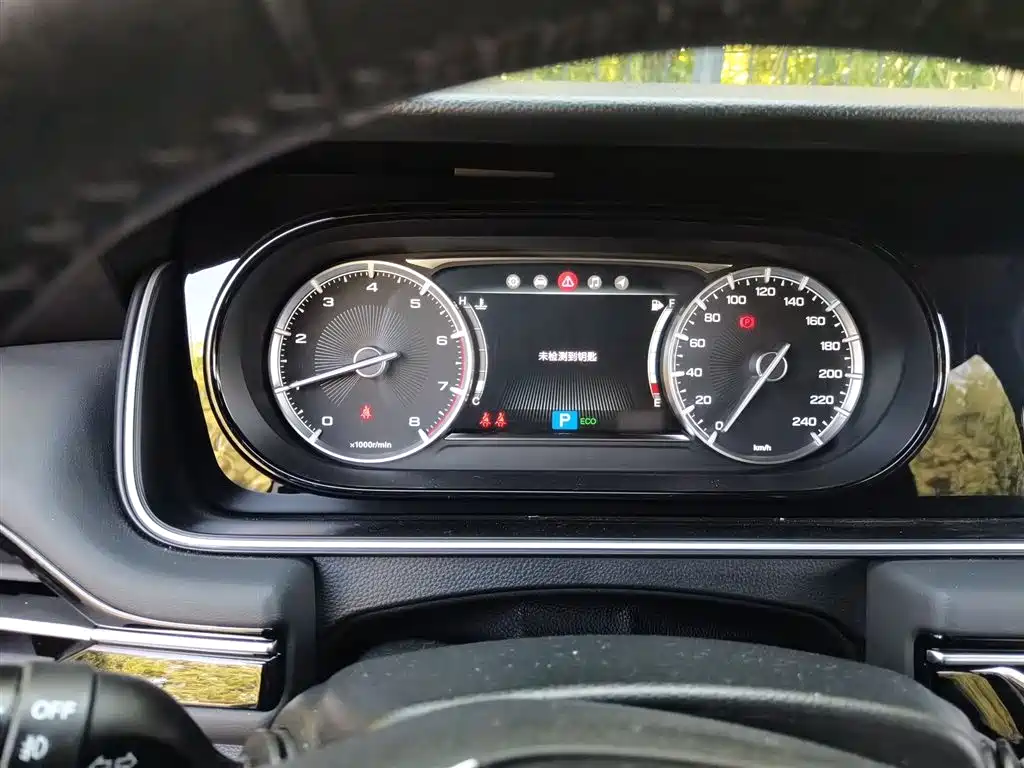 GAC Trumpchi Trumpchi M6 2019 270T DCT Premium Edition (6-seater) (China VI) фото 4
