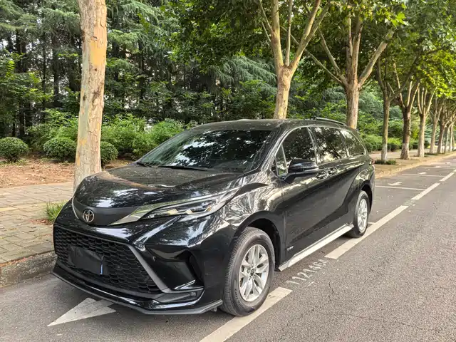 Toyota Granvia 2025