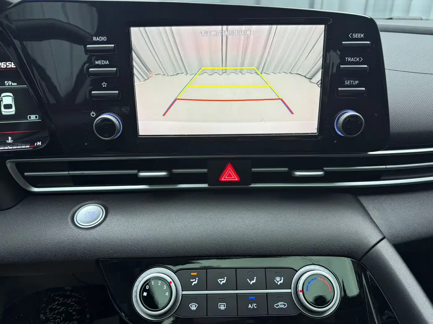 Hyundai Elantra 2022 1.5L CVT GLX Elite Edition фото 20