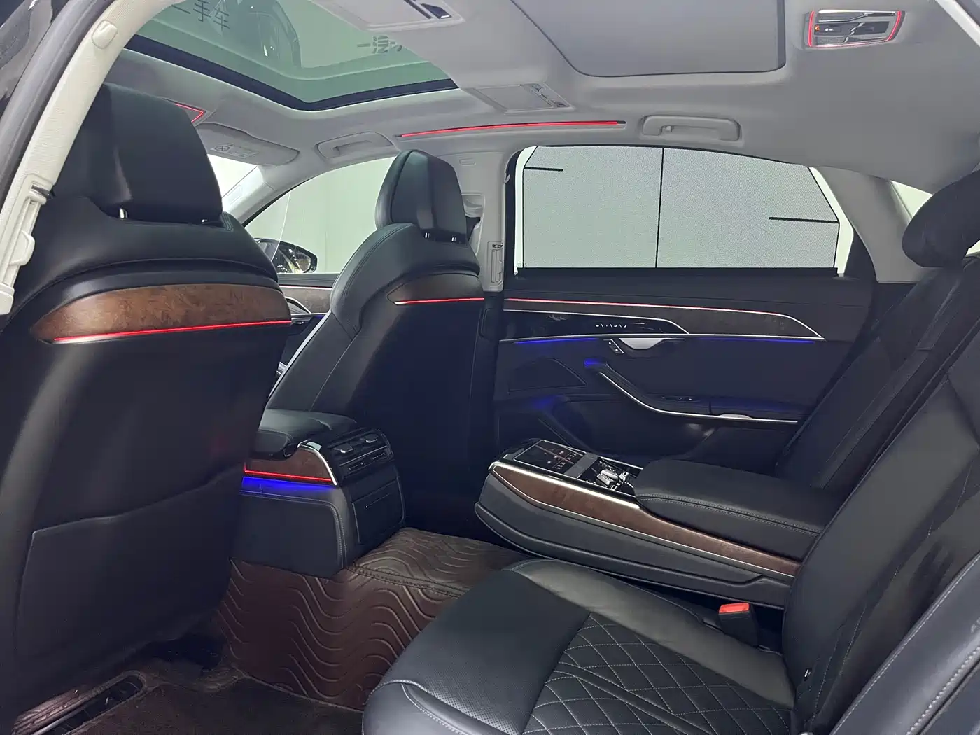 Audi A8 2023 A8L 50 TFSI quattro Premium фото 16