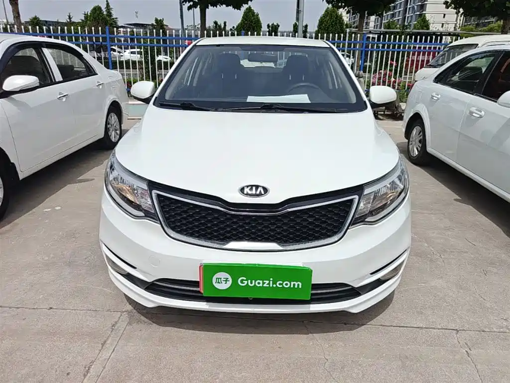 KIA K2