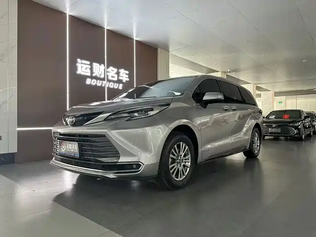 Toyota Sienna 2022