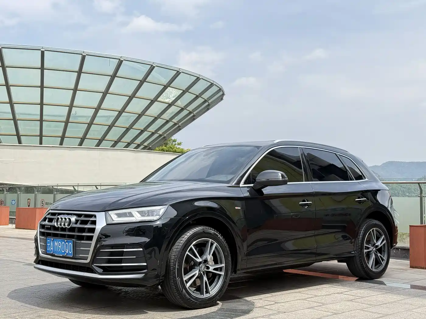Audi Q5L 2020 Facelift 40 TFSI Honor Fashion