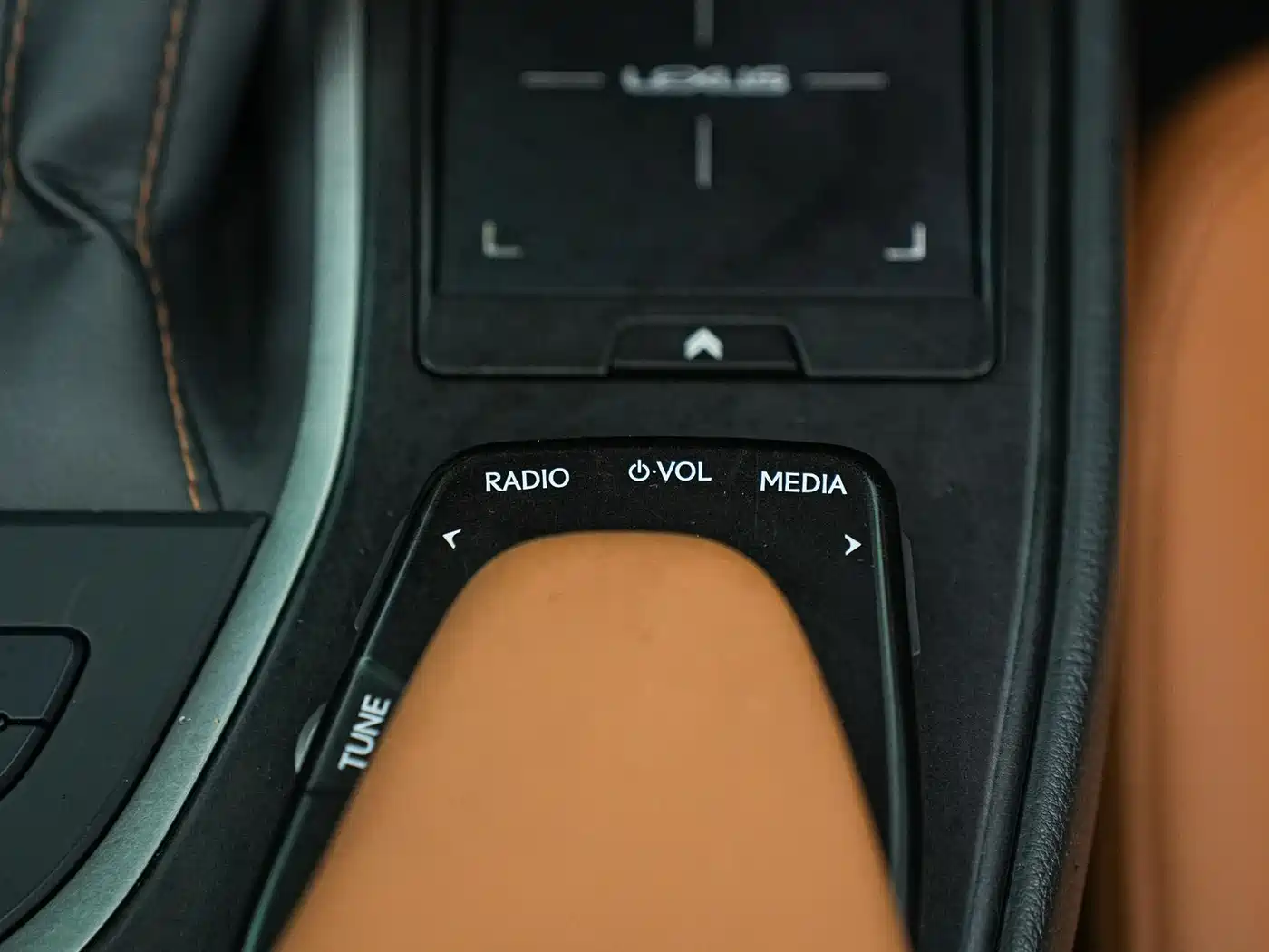 Lexus UX 2020 260h Explore Fun Edition China V фото 21