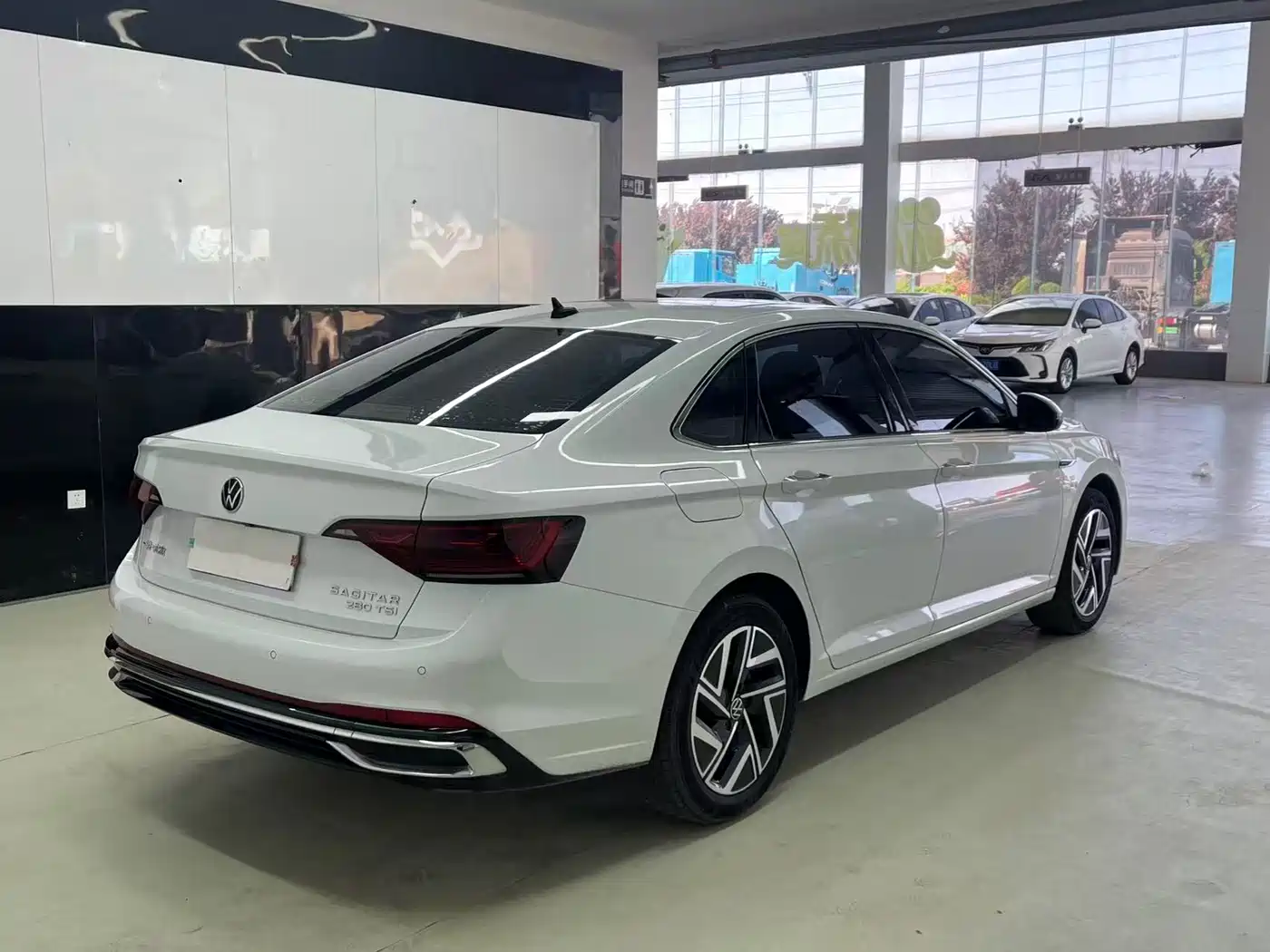 Volkswagen Sagitar 2023 280TSI DSG Beyond Lite фото 4