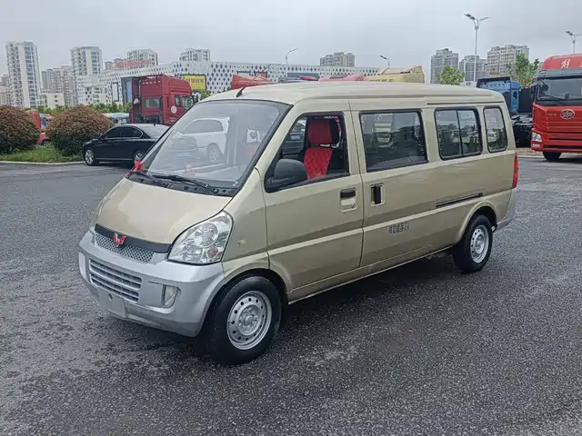  Wuling Motors Wuling Rongguang 2012 1.5L Extended Base Model