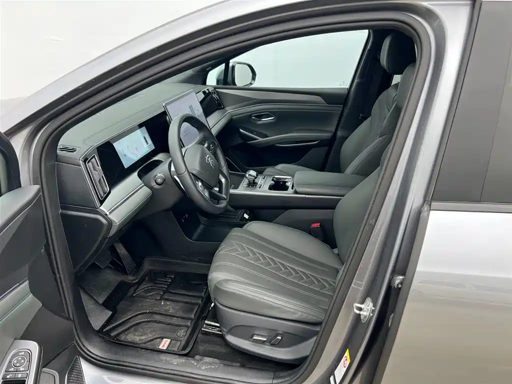 BYD Song L DM-i 2025 Smart Driving Edition 160km Excellence Type фото 7
