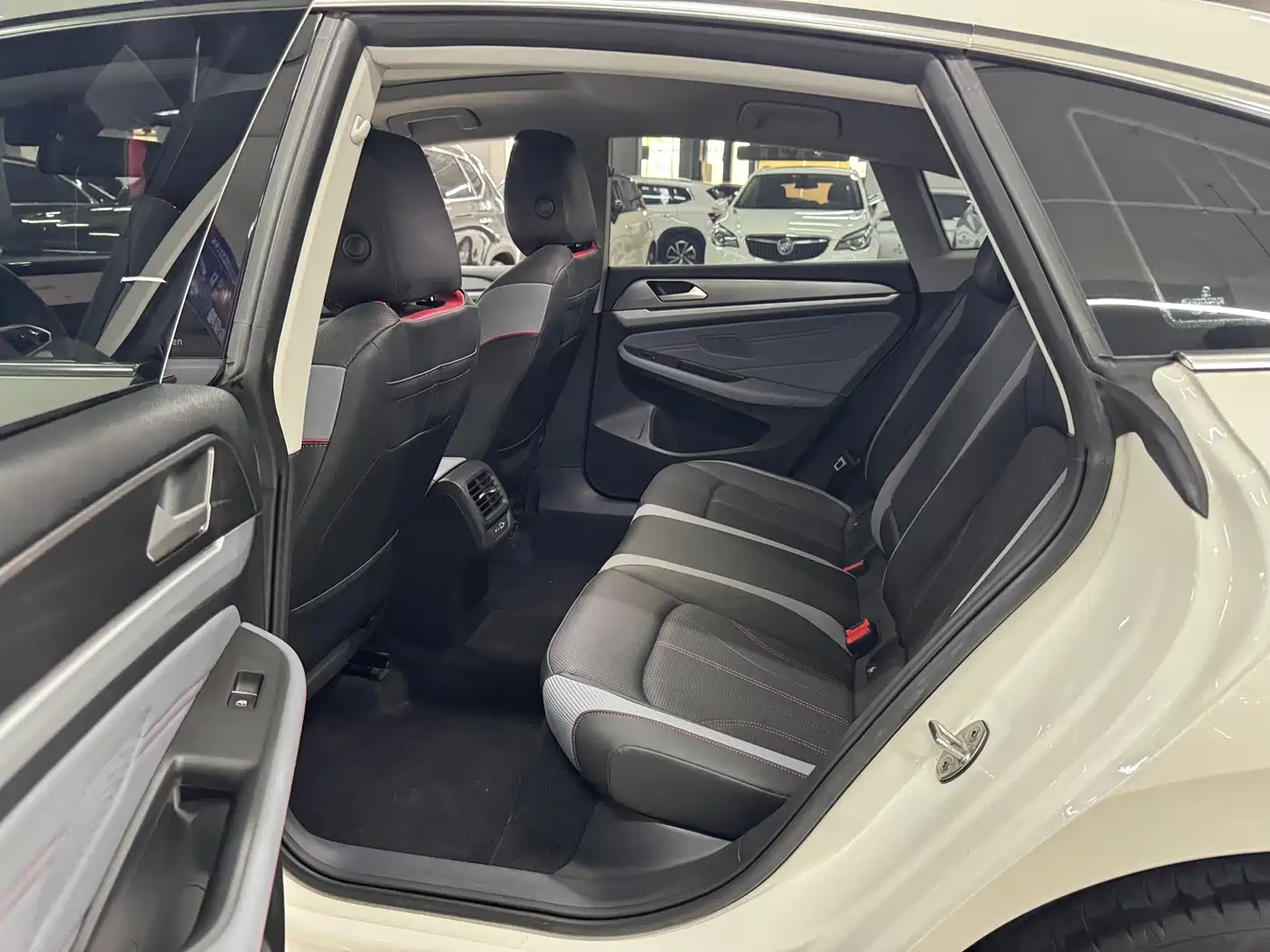 Volkswagen Lamando 2022 Lamando L 280TSI DSG Cool Edition фото 6