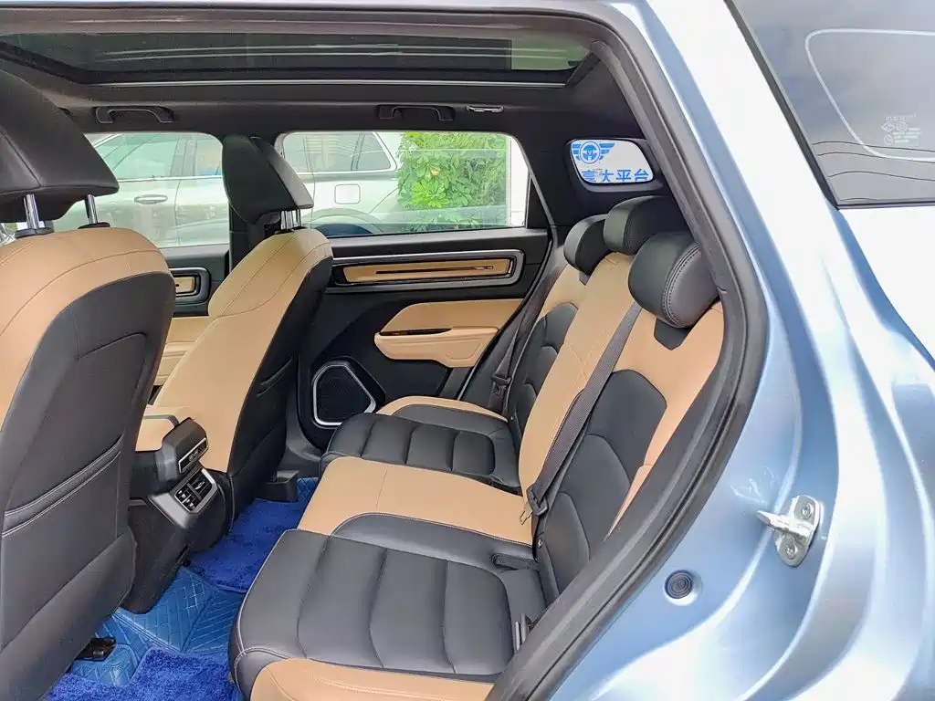 Фото 8 - Geely ICON
