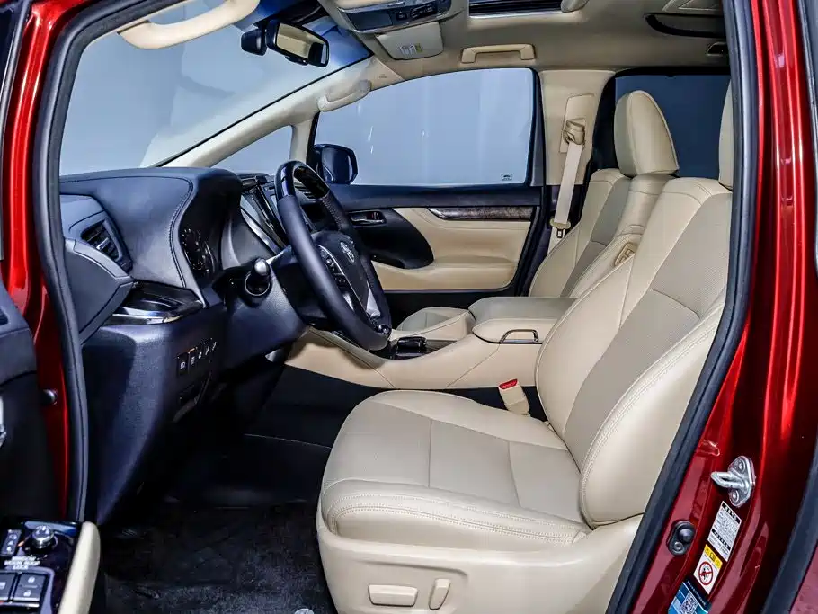 Photo 9 - Toyota Alphard