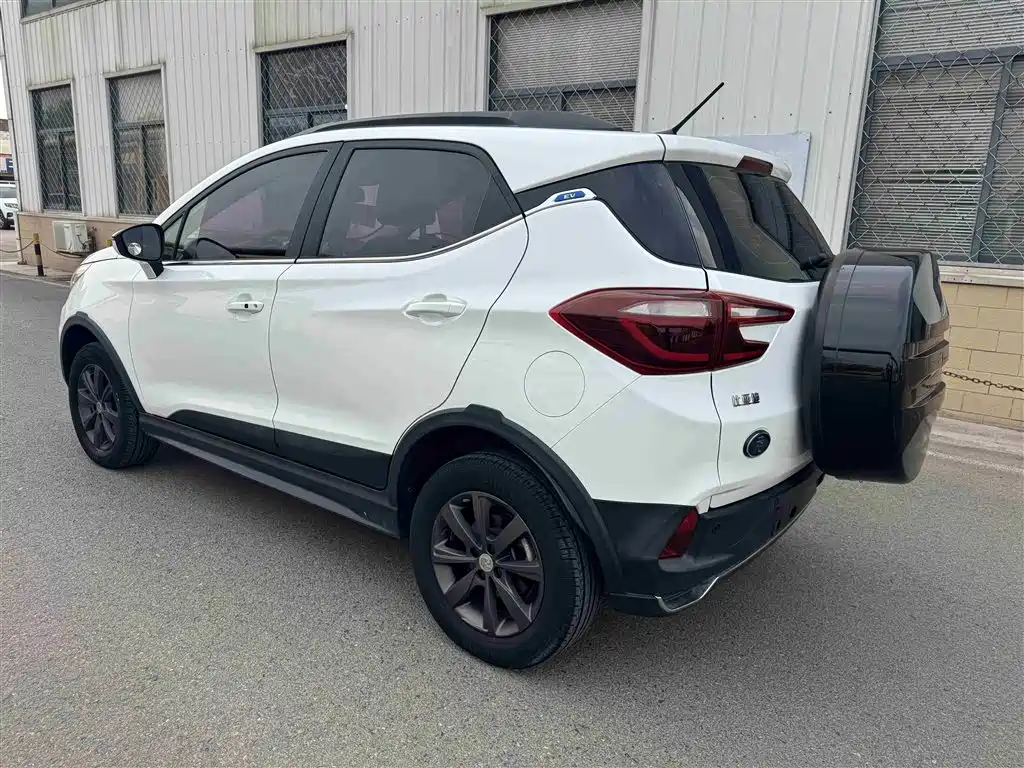 BYD Yuan New Energy 2018 EV360 Smart Connected Cool Type фото 4