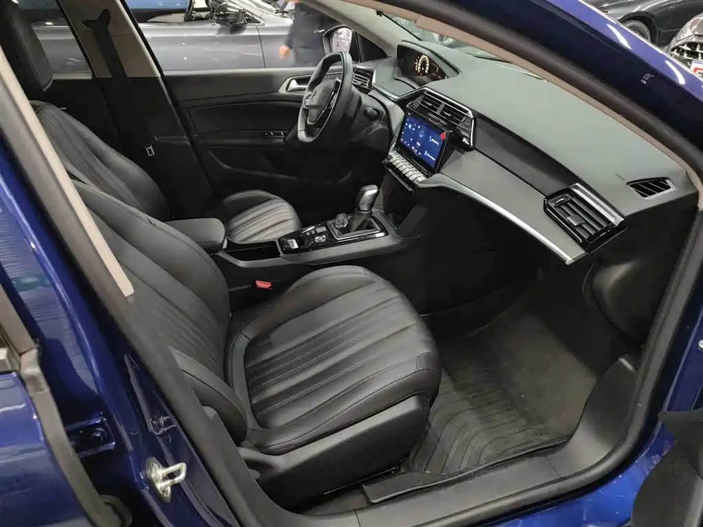 Peugeot 408 2022 1.6T Progressive Edition фото 20