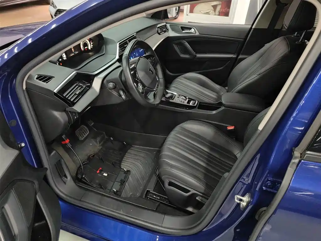 Peugeot 408 2022 1.6T Progressive Edition фото 11