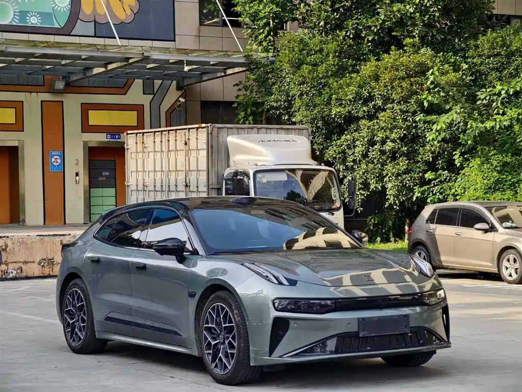 ZEEKR EXTREME KRYPTON 001