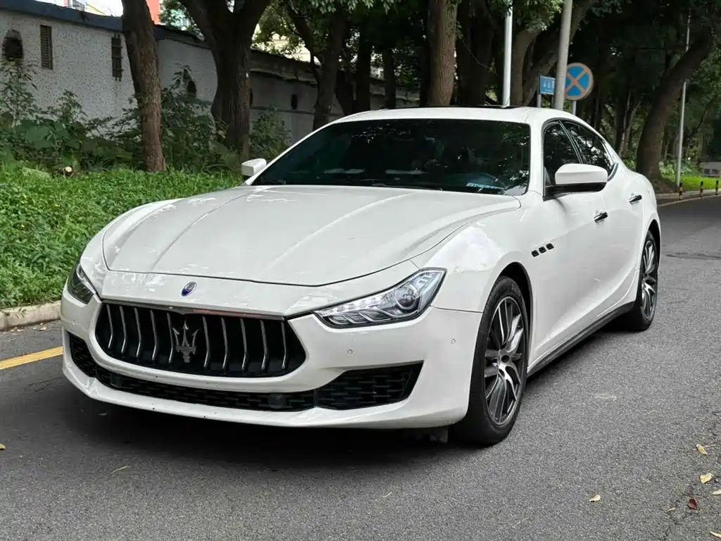 MASERATI GHIBLI