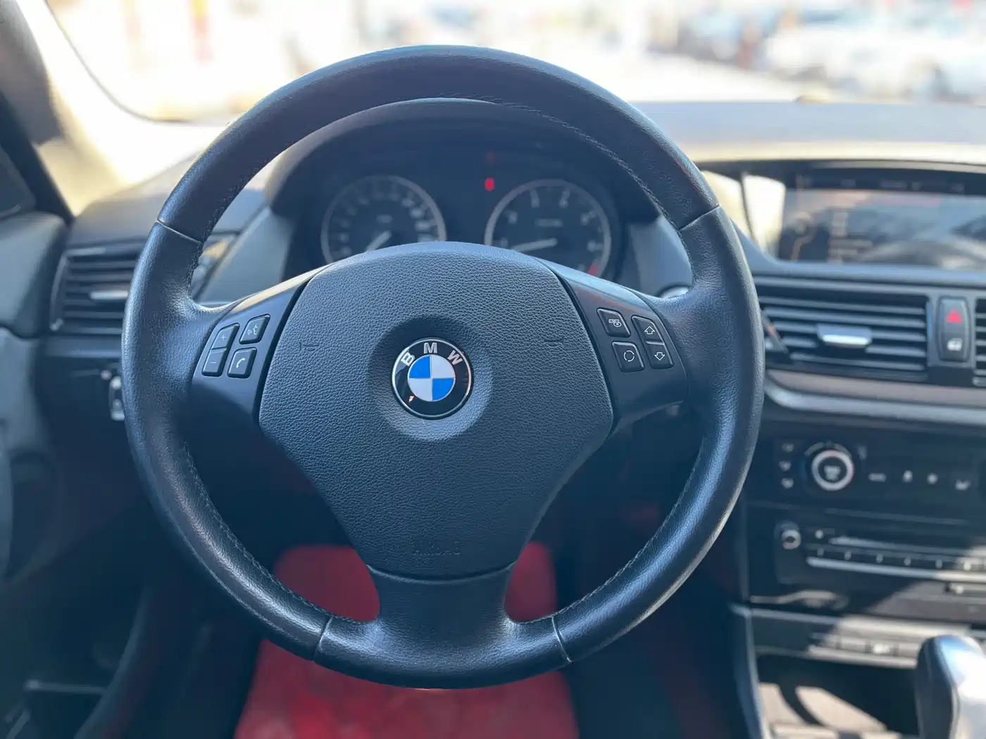 BMW X1 (Import) 2012 sDrive18i Luxury фото 17