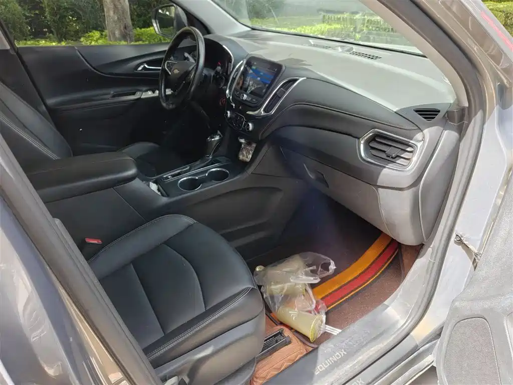 Chevrolet Equinox 2018 535T Automatic Control Edition фото 2