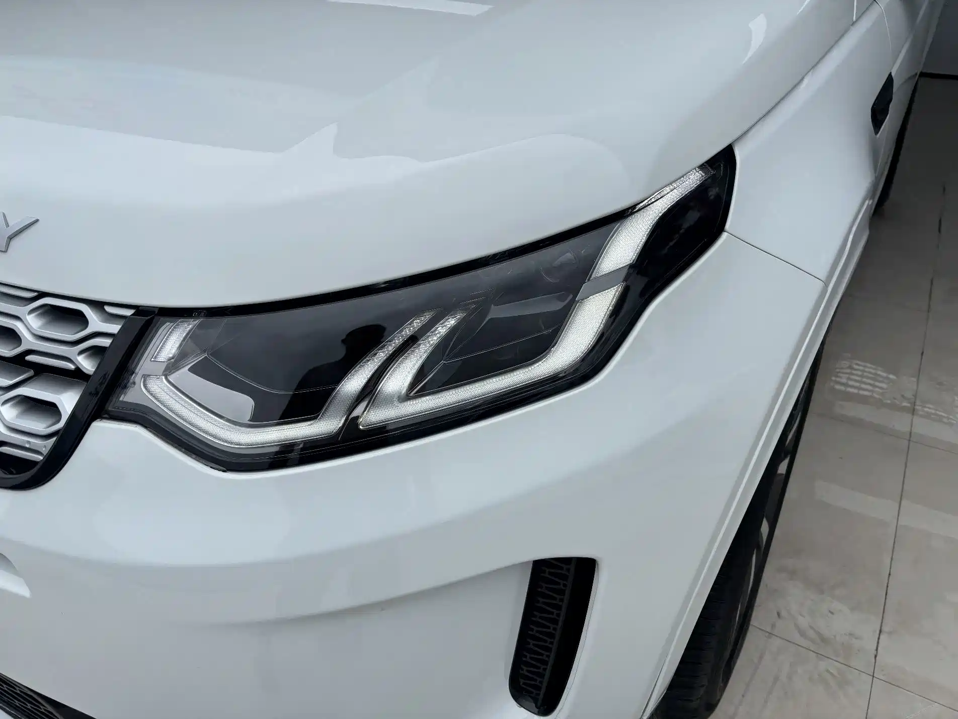 Photo 8 - Land Rover Discovery Sport
