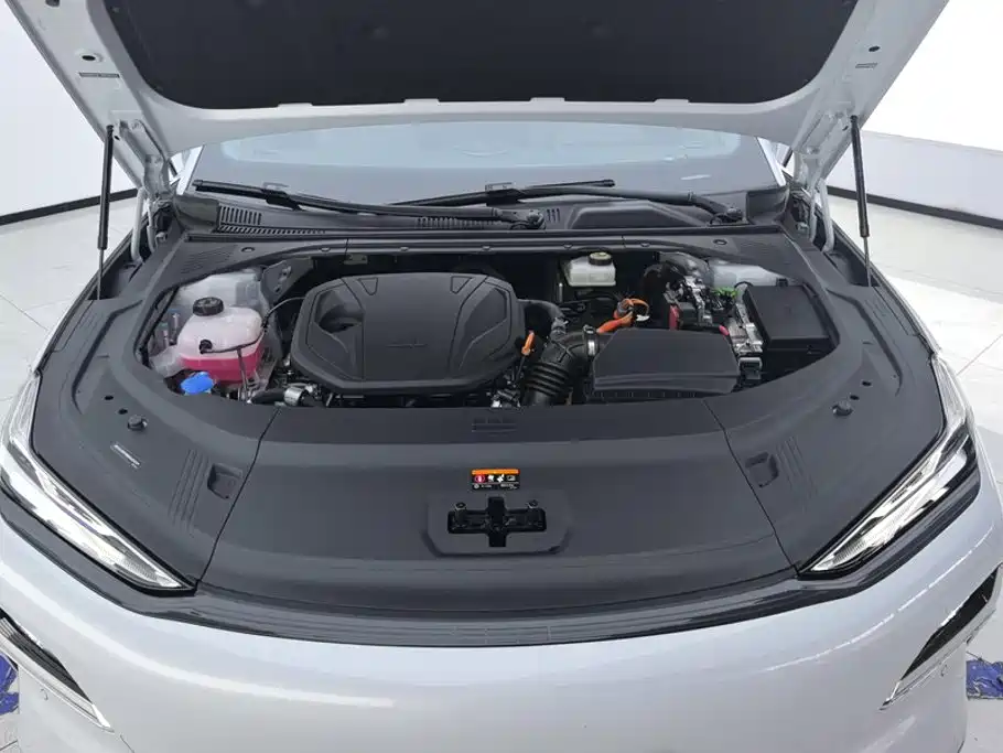 Geely Galaxy Galaxy Xingyao 8 2026 2025 130km EM-i Premium Edition