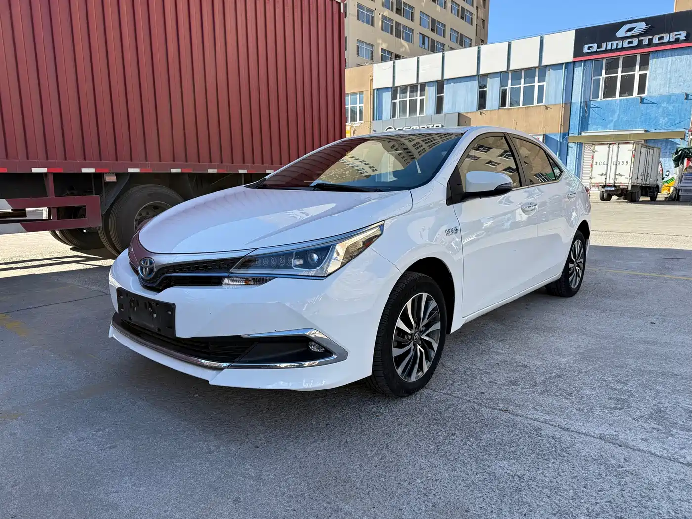 Toyota Corolla Twin Engine E+ 2019 1.8L E-CVT Leading Edition